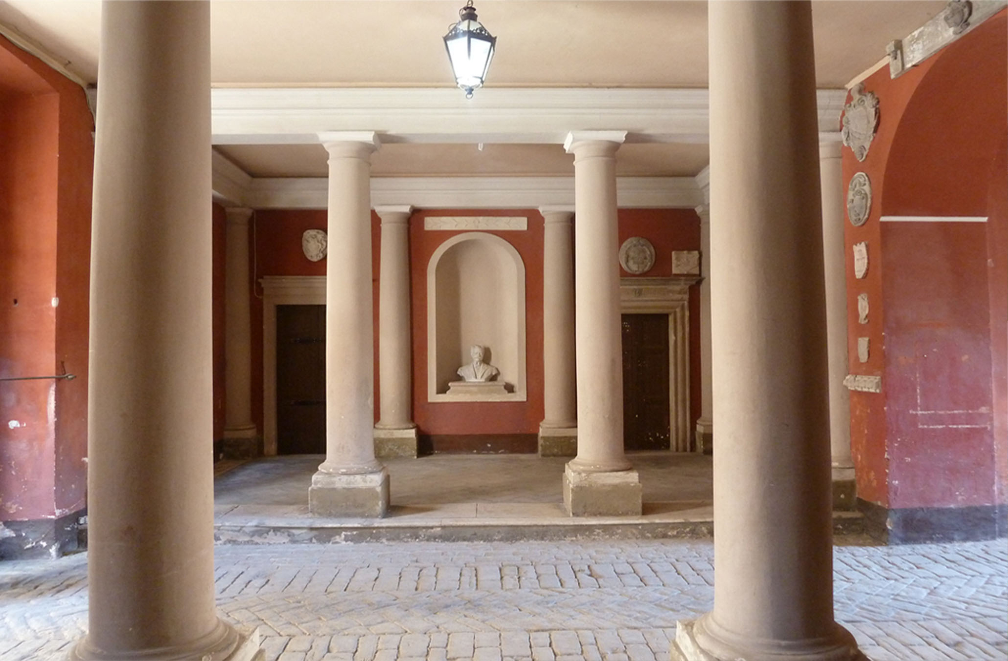 ARC palazzo anselmi ingresso