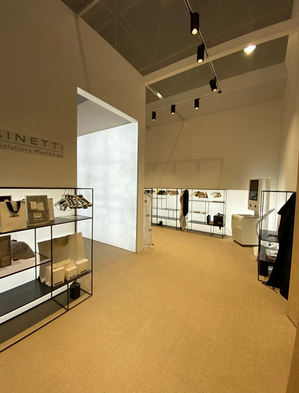 MAINETTI stand interno